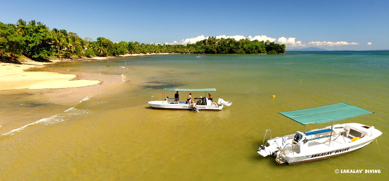 Plage du club de plongée à Nosy Be Madagascar